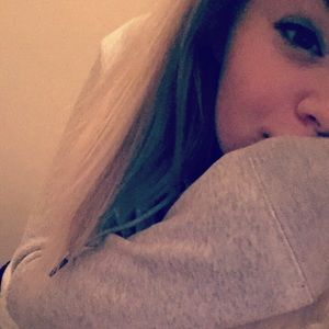 Meet your Posher, Carliee